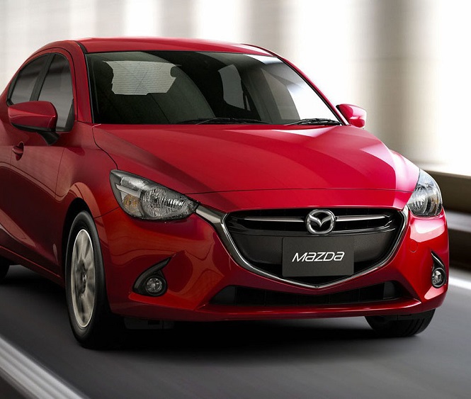 24MazdaSeda2799-bn