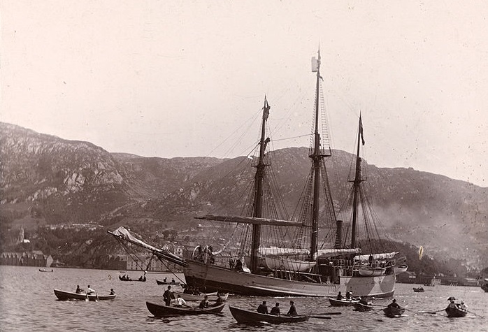 700px-Fram_Bergen_1893