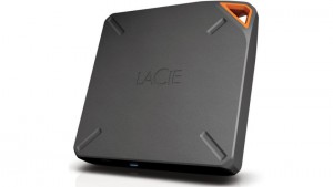 Hallado-agujero-de-seguridad-en-discos-duros-inalámbricos-de-Seagate-840x473
