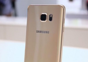 Samsung-Galaxy-Note-5-trasera-700x500