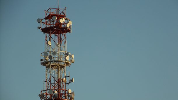 telecommunications-1693039_1920-610x343