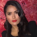 A sus 52 años así se mantiene en forma Salma Hayek; pocos lo creerían