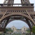 Instalarán muro de cristal blindado en la Torre Eiffel