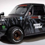 Este Honda N600 es una mini Hoonitruck con motor de motocicleta y mucha actitud