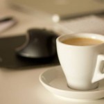 ¿Qué tan seguido lavas tu taza de café de la oficina?