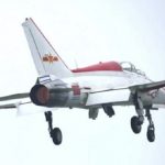 El nuevo avión de entrenamiento naval chino realiza su primer vuelo.