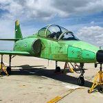 Nuevo avión de entrenamiento presentado en Irán.