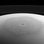 La NASA muestra una impresionante vista del hexágono del polo norte de Saturno