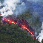 Hawái: Transmiten en vivo cómo lanza bombas volcánicas el Kilauea