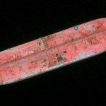 Alertan de que un viejo petrolero abandonado en el mar Rojo podría causar un desastre medioambiental