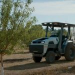 Robots de campo: una ‘startup’ atrae 20 millones de dólares en inversiones para tractores eléctricos inteligentes