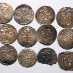 “Me temblaban las manos”: encuentran un tesoro de monedas de plata de la era vikinga en Finlandia