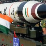 El nuevo misil balístico Agni-5 de las Fuerzas Armadas de la India sigue siendo sometido a pruebas de lanzamiento