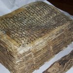 Diez lenguas perdidas en los pergaminos de una biblioteca milenaria