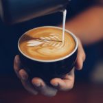 Ante el fin de una tradición: italianos “en pánico” por los precios de café