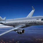Brasil llega a la India: Embraer y Adani Defence firman acuerdo para abrir una línea de producción de E175