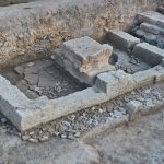 Un antiguo templo con tesoros de oro y joyas es desenterrado en Grecia
