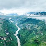 China inauguró el puente más alto del mundo: mide 625 metros y reduce de dos horas a dos minutos los traslados