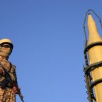 ¿Por qué el ataque de Tel Aviv contra Irán “abre puerta a una confrontación nuclear nunca vista en la historia”?