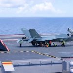 Nuevas imágenes revelan al caza Furtivo J-35 en el nuevo portaaviones Fujian de China
