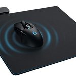 La alfombrilla Powerplay de Logitech incluye carga inalámbrica