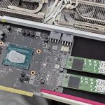 Este es el motivo por el que Intel incluyó 16 líneas PCIe 4.0 en sus gráficas Arc B580 cuando solo usan 8