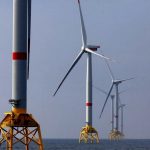 Encienden la turbina eólica más grande del mundo de 242 metros de altura: registran unos efectos adversos sobre el clima