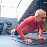 La pastilla que revierte el envejecimiento tanto como hacer ejercicio, pero sin pisar el gimnasio