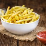 El truco francés para unas patatas fritas crujientes está en un paso previo a freírlas