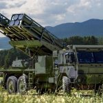 Elbit vende lanzacohetes PULS y UAVs Hermes 900 a un cliente europeo por 335 millones de dólares