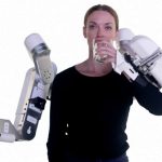 Este exoesqueleto es como un fisioterapeuta en versión robot