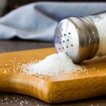 El dilema de la sal: ¿demasiada o demasiado poca?
