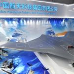El UAV furtivo mejorado chino Sky Hawk realiza pruebas de vuelo.
