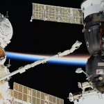 La averiada Soyuz MS-22 regresa a la Tierra sin tripulantes a bordo