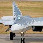 El primer operador del Su-57E se alistaría para operar su primer caza furtivo en 2025
