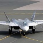 Rusia mejora el avión de combate Su-57M1 con inteligencia artificial y actualizaciones aerodinámicas