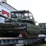 Las Fuerzas Terrestres Rusas recibieron el primer lote de nuevos tanques T-80BVM