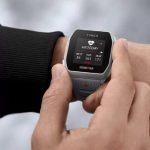 Timex muestra un smartwatch que aguanta activo casi un mes