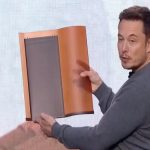El tejado del futuro que nunca llegó: Elon Musk tira la toalla y entierra por fin sus tejas solares tras una década de retrasos