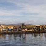 Educar para conservar el legado cultural: Crean un jardín de infantes flotante en el Titicaca