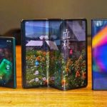 TCL presenta el primer teléfono trienaldo del mundo