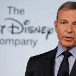 Bob Iger confirma que dejará su cargo como CEO de Disney en 2026