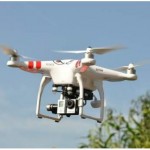 Dos jóvenes españoles crean un dron de bajo coste para detectar minas antipersonas.