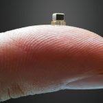 Desarrollan el chip más pequeño del mundo, del tamaño de un ácaro