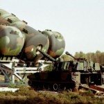 Así luce un gigantesco silenciador militar de artillería