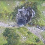 Descubren una cueva nunca vista por el ser humano