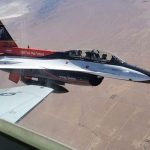 Un F-16 completa 17 horas de pruebas de vuelo pilotado por una inteligencia artificial