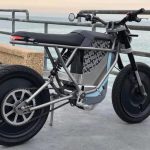 Falton BLK: la moto eléctrica de llamativo diseño que alcanza los 135 km/h