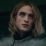 El pelazo de Robert Pattinson en ‘The King’ divide a sus fans