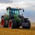 Este tractor funciona en parte con agua y reduce las emisiones
